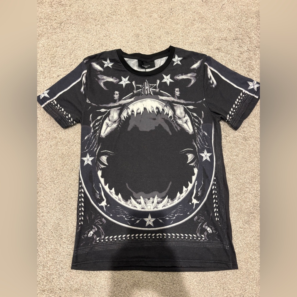 Givenchy Black Shark Graphic Kids Tee